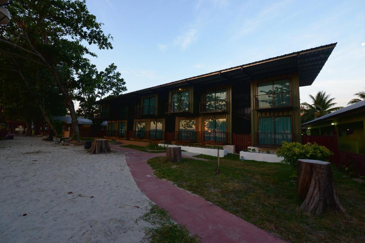 Delta Chenang Resort Pantai Cenang  Exterior foto